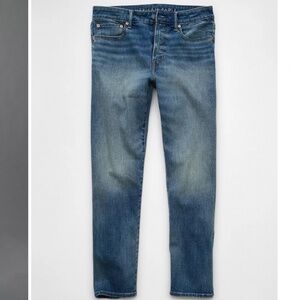 American Eagle Men’s Airflex+ Original Straight Blue Jeans